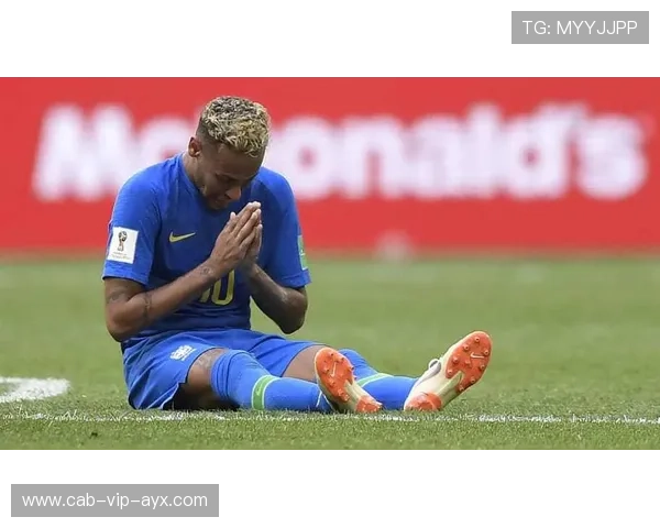 内马尔造点后亲自主罚命中，巴西气势再起